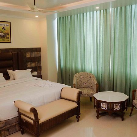 Hotel Grand Lotus Dimāpur Extérieur photo