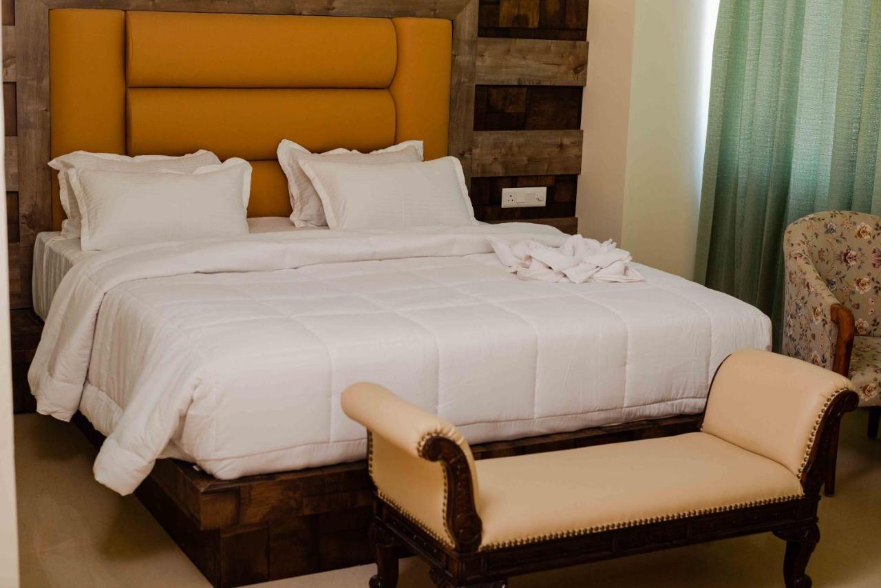 Hotel Grand Lotus Dimāpur Extérieur photo