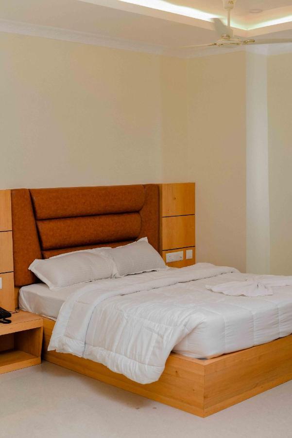 Hotel Grand Lotus Dimāpur Extérieur photo