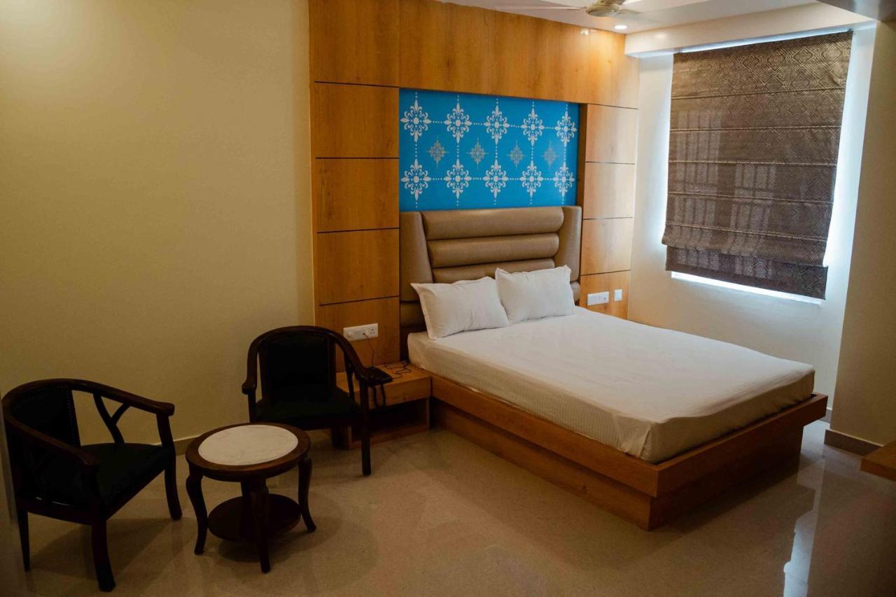 Hotel Grand Lotus Dimāpur Extérieur photo